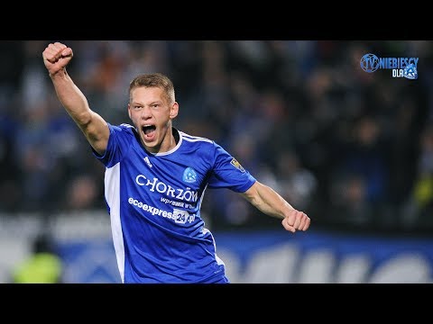 Gol Mateusza Winciersza na 2-1 w meczu Ruch - LZS Starowice Dolne (16.11.2019 r.)