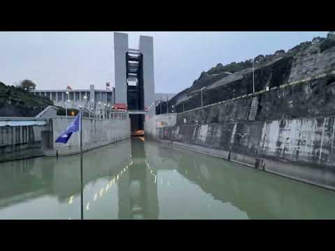 China 3 Gorges Dam - Ship Lift
