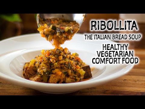 The best Italian Hearty Minestrone Soup