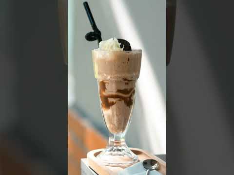 Chocolate shake Subscribe for more videos #youtubeshorts #foodmedia #yummy #tasty #delicious #yum