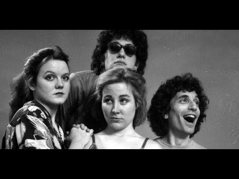 Bear sings "How Marvin eats his Breakfast" From "In Trousers"