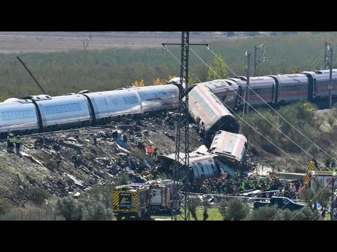 Deadly high-speed train collision in Spain, dozens killed
