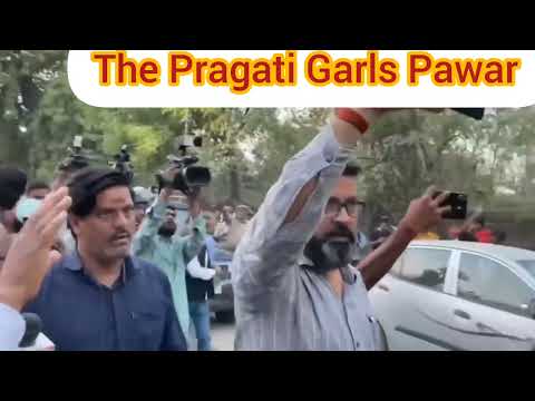 समर सिंह को गिरफ्तार कर लिया गया बनारस मे। पुलिस क्या कर रही उनके साथ#akanshadubey #samarsingh