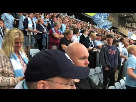 Malmö FFs hejarklack torsdagen den 22/8-19, på Norra stå mot israeliska Bnei Yehuda som Malmö. 💙⚽️