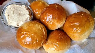 Texas Roadhouse style dinner rolls with honey cinnamon butter dip | Made from scratch.