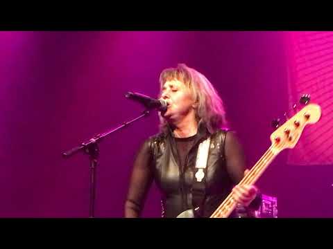 suzi quatro - if you can`t give me love- Aalborg 2017