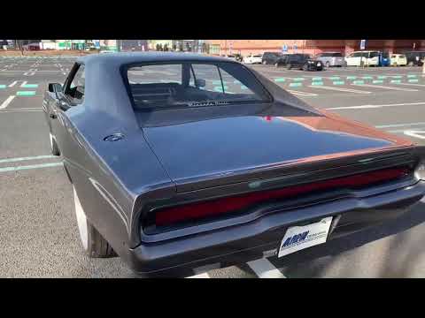 667hp Hemi V8 1970 Dodge Charger Restomod