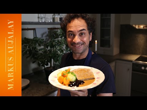 Köttfärslimpa med gräddsås och svartvinbärsgelé | Markus Aujalay