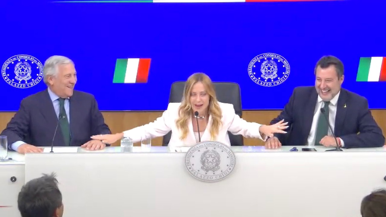 GIORGIA MELONI: "LA SINISTRA VUOLE LA PATRIMONIALE, NOI ABOLIAMO IL BOLLO AUTO"