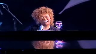 Roberta Flack - The Closer I Get To You (Live)