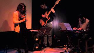 Esta es la sombra (L.A. Spinetta) Mouján - Amstein - Domenicucci