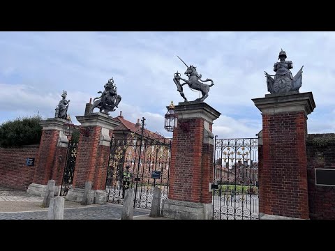 Henry VIII Hampton Court Palace Tour