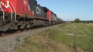 preview picture of video 'CN 5672 2601 2454 6-22-03 Amherst Jct, WI.'