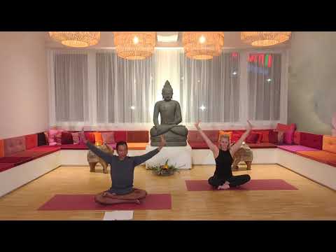 "BREATH AND FLOW" YOGA mit Jirawat & Johanna (auf Englisch) - ONLINE YOGA