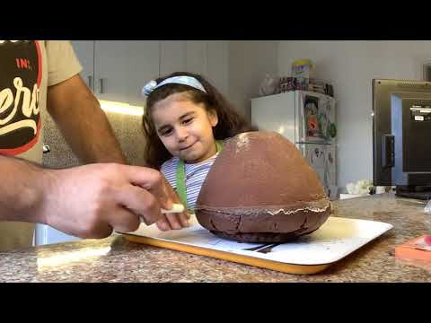 Joanna’s kitchen (the bride cake)