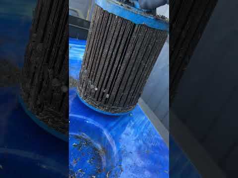 A very dirty hottub clean! 🧽 #satisfying #hottub