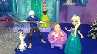 Disney Frozen Queen Elsa and Jack Frost have a Baby a Disney Frozen Toys Video