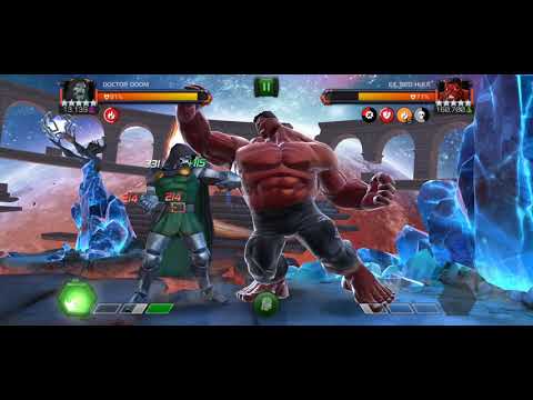 Doctor Doom vs Red Hulk in Labyrinth of Legends