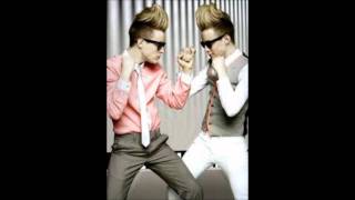 Jedward Hold the world (Full song!)