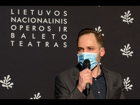 J. Sakalauskas apie tai, kas vyksta už uždarų teatro durų: ruošiamas užburiantis sugrįžimas