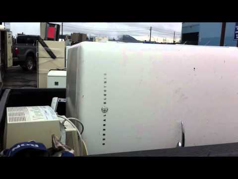 Refrigerator Pick Up in Vancouver