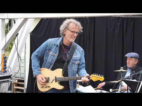 Início da temporada: Wochenmarkt am Glashaus