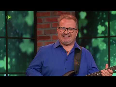 Robert Smolnikar TRIO: Živi in pusti živeti