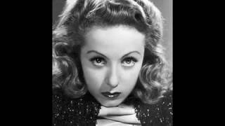 Musik-Video-Miniaturansicht zu Sur La Moskova Songtext von Danielle Darrieux