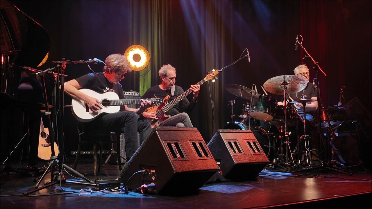 DOMINIC MILLER - A Day in the Life (Beatles cover) | Brno | 15.4.2025 - YouTube