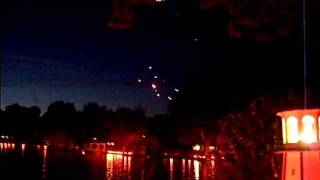 preview picture of video '2009 July 4th Fireworks on Indian Lake'