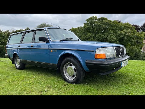 1987 Volvo 240 2.3 Estate One Family Owned - Image 2