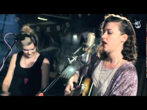 Triple J - Like A Version - Lanie Lane, Gold On The Ceiling