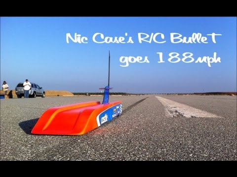 Auto de radio control corre más de 300 Km/h