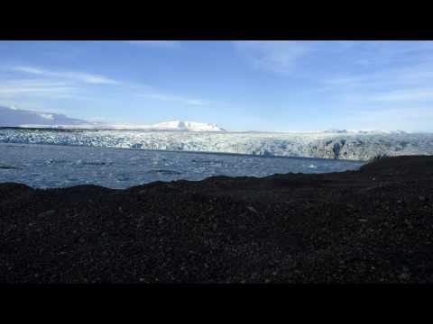 Breiðamerkurjökull calving into Jökulsárlón 5th week 2014