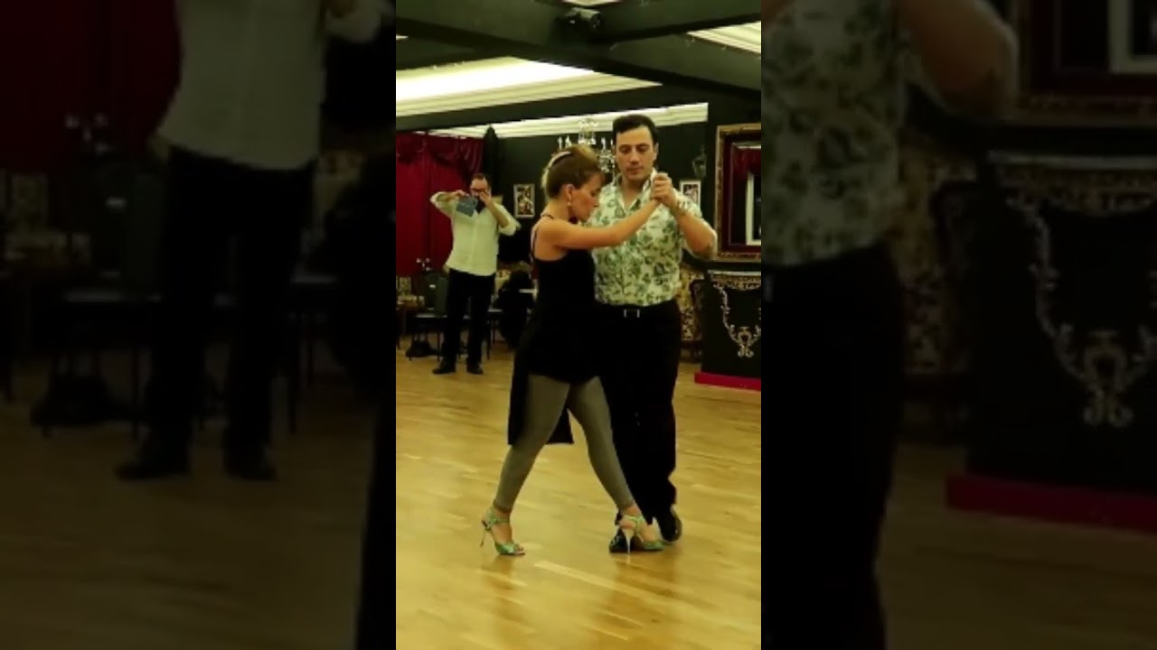 Leandro Oliver & Laila Rezk - Unos pasos sobre No mientas...