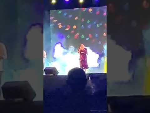 Richa giri Singers den...