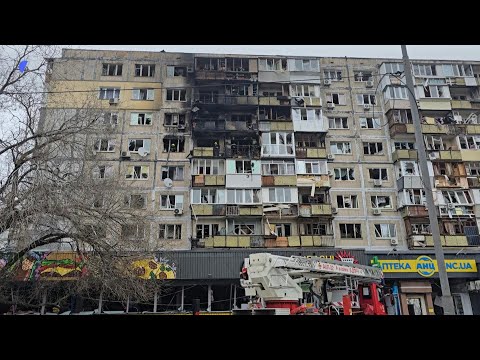 Video | Russian drone strike on Kyiv kills one | AFP