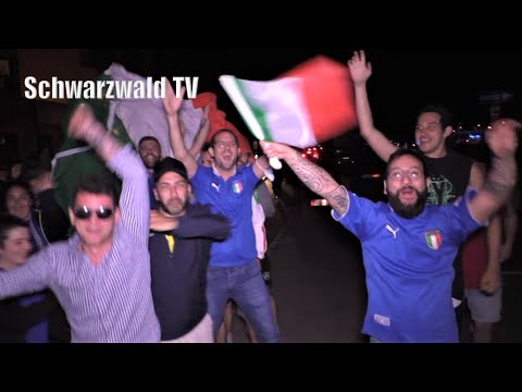 🚨⚽ 500 Fußballfans ziehen nach EM-Viertelfinalsieg von Italien vor die Beck-Arkaden in Bad Säckingen