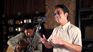 Angelo Vivo - Epitome of Beauty (Acoustic Music Video)