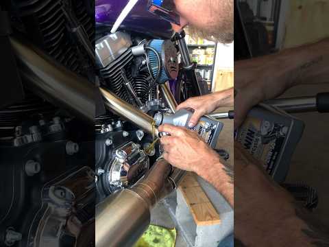 Quick Tip: Pouring oil without a funnel. #harleydavidson #motorcycle #quicktips #howto #bikelife