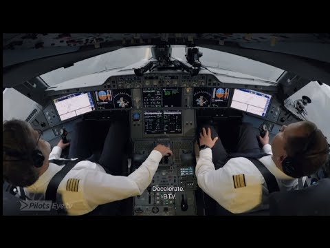 Airbus A350 - Full Approach and Landing in Boston (ENG subtitles)