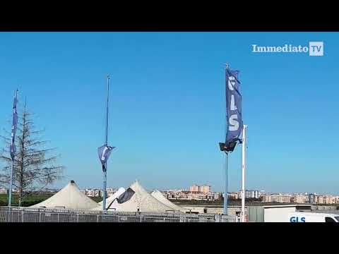 A GANG ARMED WITH A RIFLE BREAKS INTO THE GLS IN FOGGIA