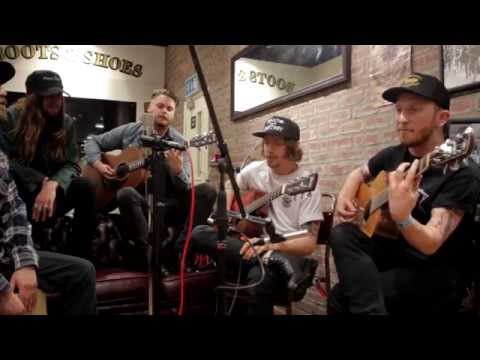 WHILE SHE SLEEPS PERFORM 'FOUR WALLS' LIVE // DR. MARTENS BRISTOL // HIT THE DECK FESTIVAL