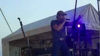 Rodney Atkins singing He&#39;s Mine