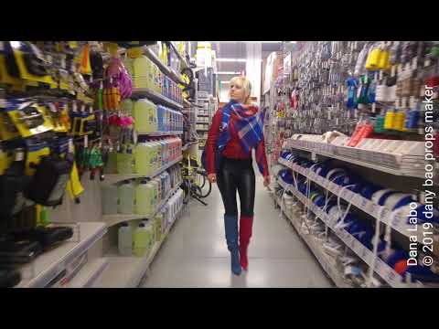 DANA LABO - star wars r2 d2 and c3po vs dana change  boots high heels Harley Quinn