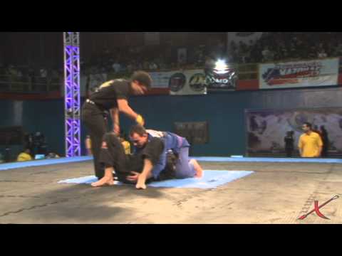 MUNDIAL CBJJE 2013 - Paulo Souza Jr x Thyago Garatina by x-combat