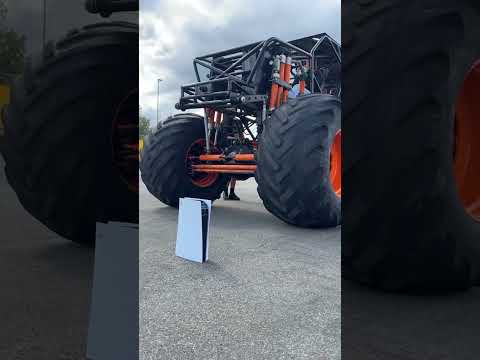 Monster Truck zerstört Playstation 5!
