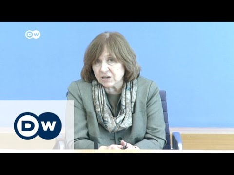 Alexijewitsch : "Wahl in Weißrussland ist eine Show" |  DW Nachrichten