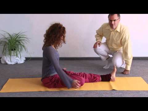 Yogastunde mit Lotus-Variationen - Yoga-Video für Fortgeschrittene