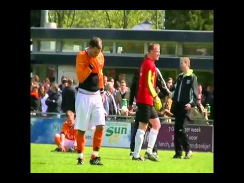 Soccer boys tegen Berkel